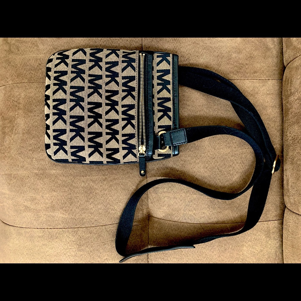 Michael Kors Crossbody